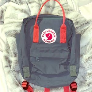 Fjällräven Kånken mini backpack
